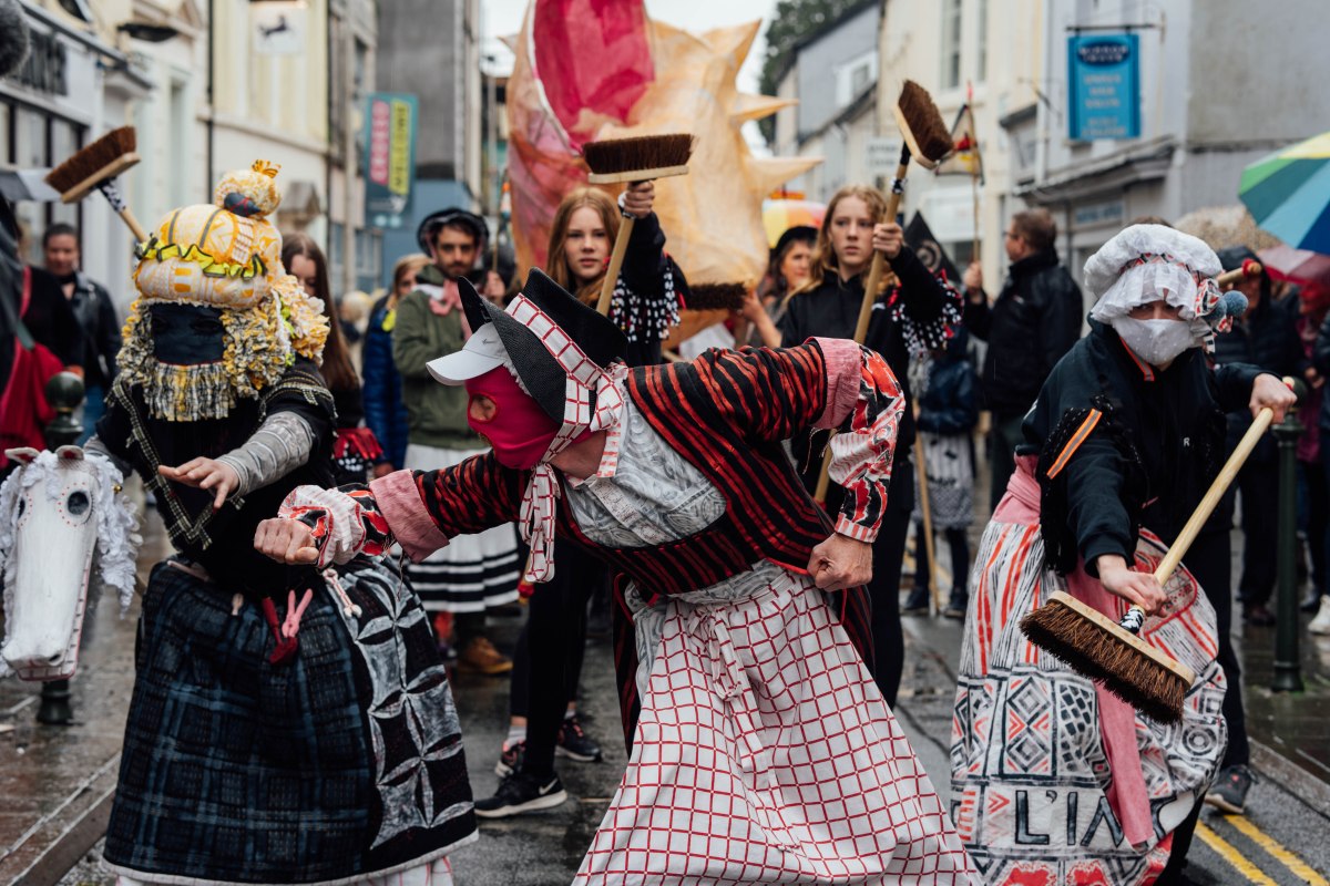 Kathryn Campbell Dodd + Sally&nbsp;Moss